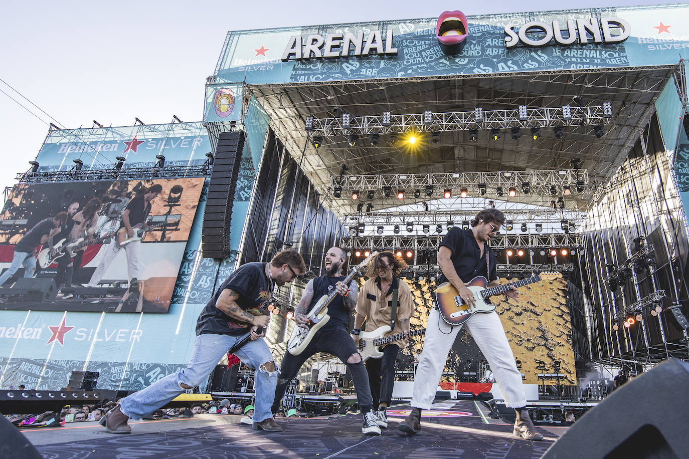 El Arenal Sound canta y baila al ritmo de la &#039;Jeepeta&#039; en el segundo día de festival