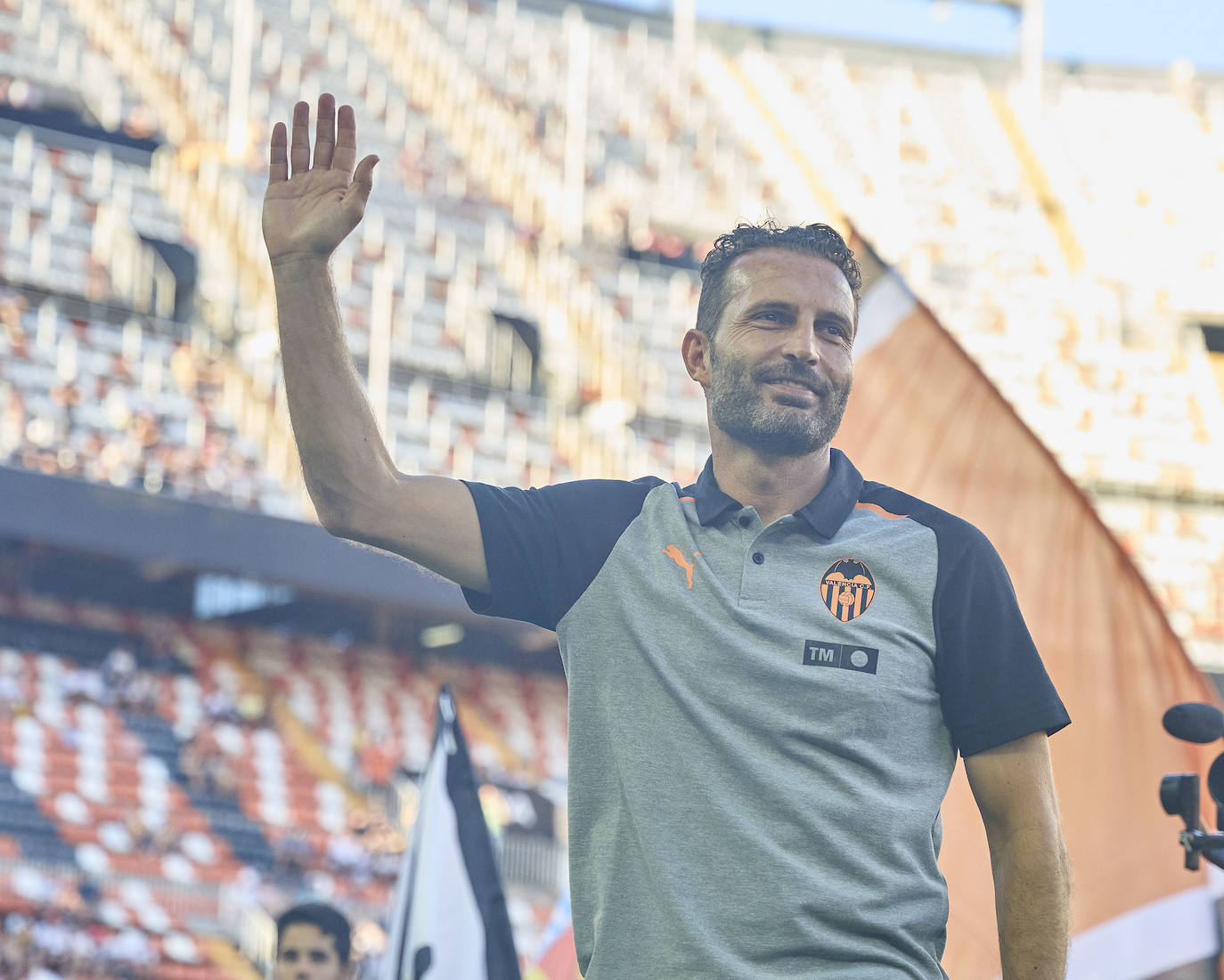 Así ha sido la presentación del Valencia 2023-24 en Mestalla