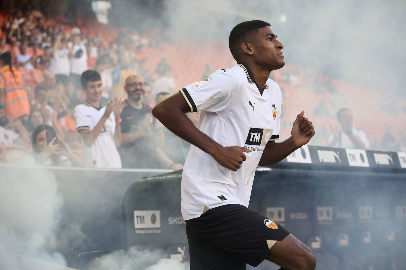 Así ha sido la presentación del Valencia 2023-24 en Mestalla