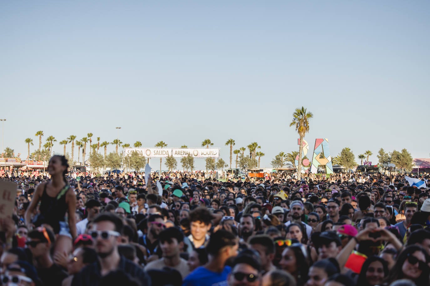 Nicky Jam eleva la temperatura en el Arenal Sound 2023