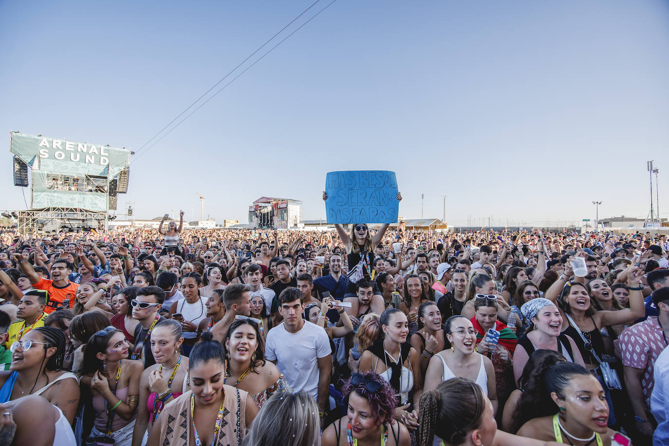 Nicky Jam eleva la temperatura en el Arenal Sound 2023