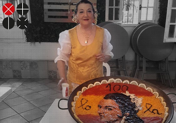 Teresa junto a su paella en honor a Lola Flores.