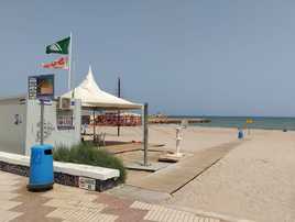 Playa del Perelló tras su reapertura.