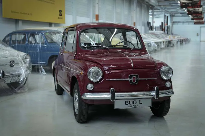 El Seat 600 fue más que un coche: el automóvil que marcó la historia  reciente de España