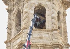 Bajada de las campanas de la iglesia Santa Catalina en Valencia