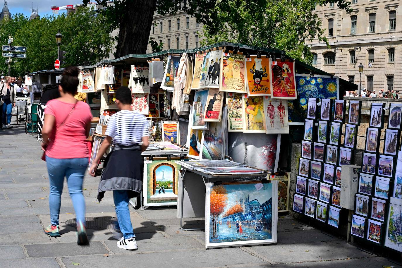 Los &#039;bouquinistes&#039; del Sena, todo un símbolo de París