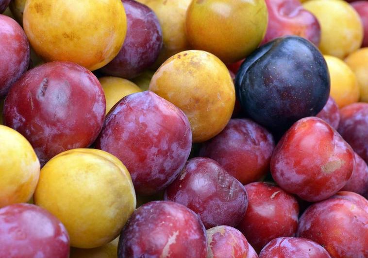 La fruta que es un laxante natural y alivia la retención de líquidos