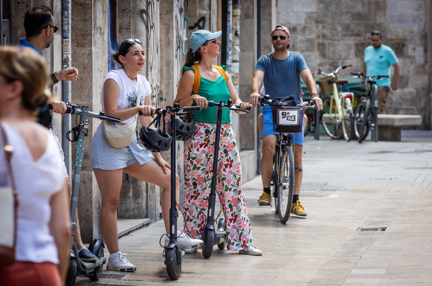 Valencia se llena de turistas en pleno puente de agosto