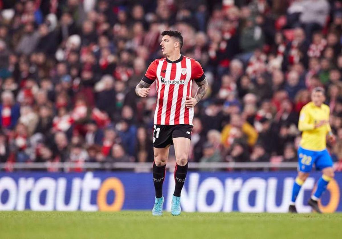 Ander Capa, durante un partido con el Athletic Club.