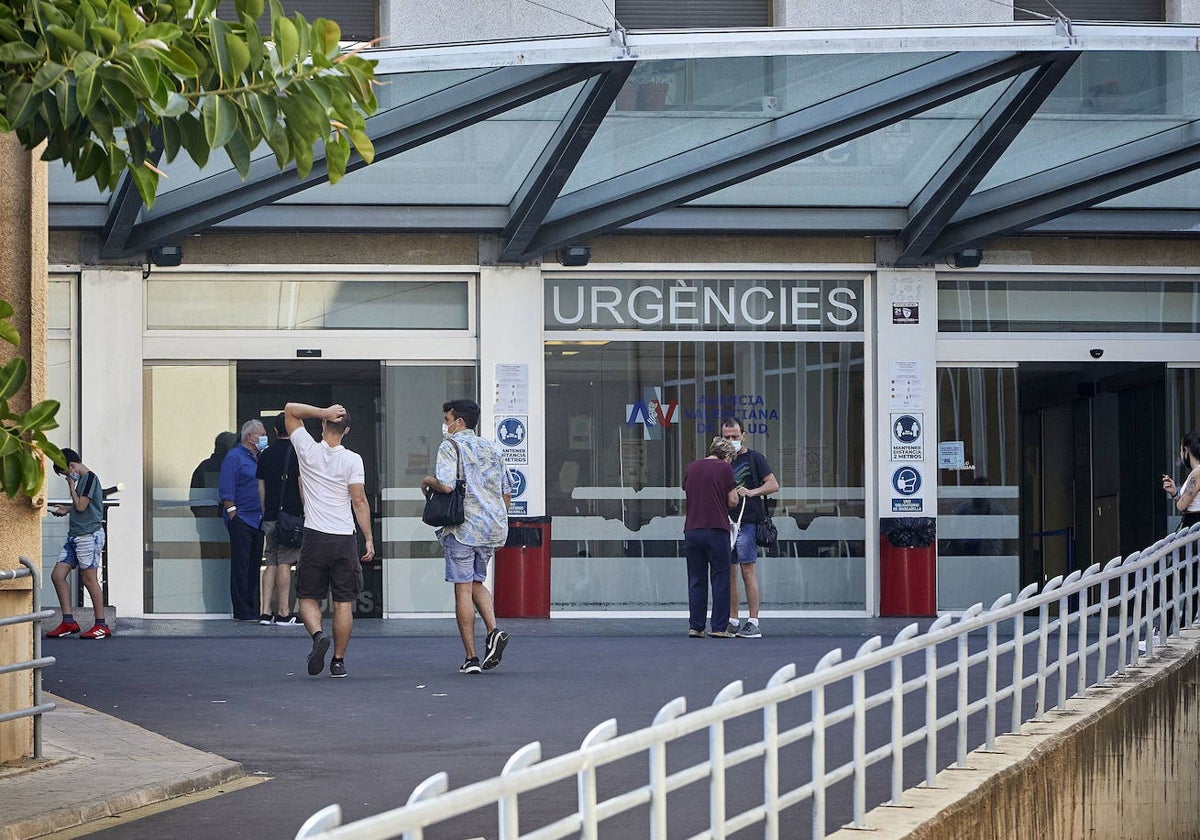 entrada de Urgencias del Hospital Peset.