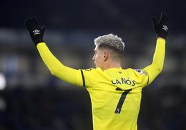 Sergi Canós, durante un partido con el Brentford en la Premier League.