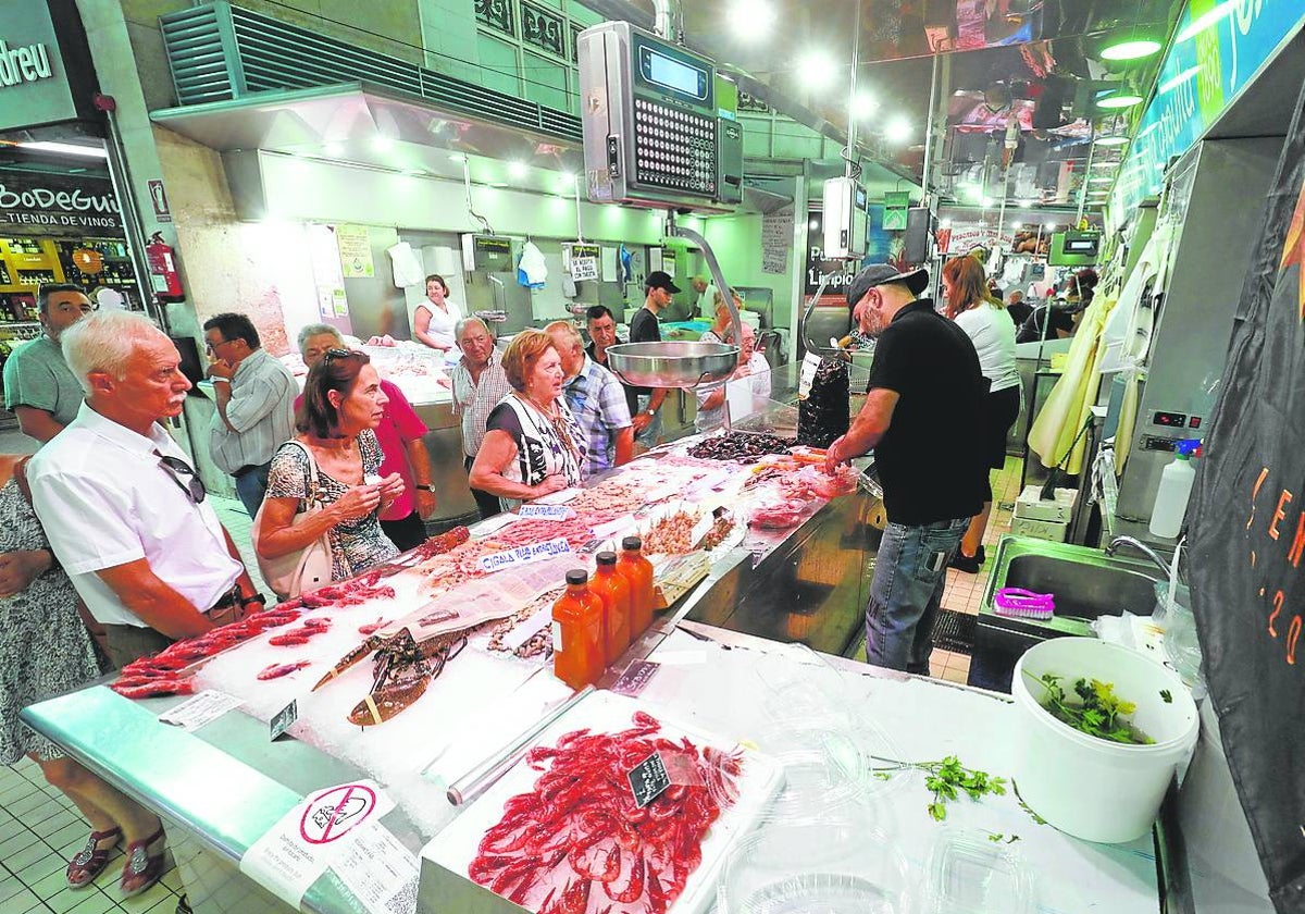 Una pescadería del Mercado Central.