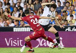 Javi Guerra, ante Osasuna.