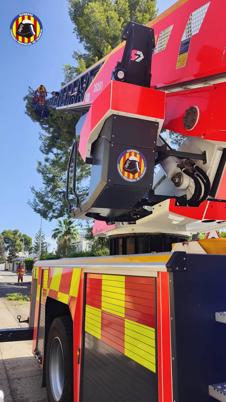 Los bomberos intervienen en l&#039;Eliana y Xàtiva por los efectos de la lluvia