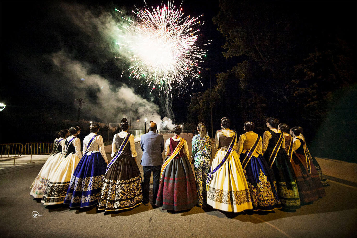 Castillo de fuegos artificiales en las fiestas patronales de Utiel 2022