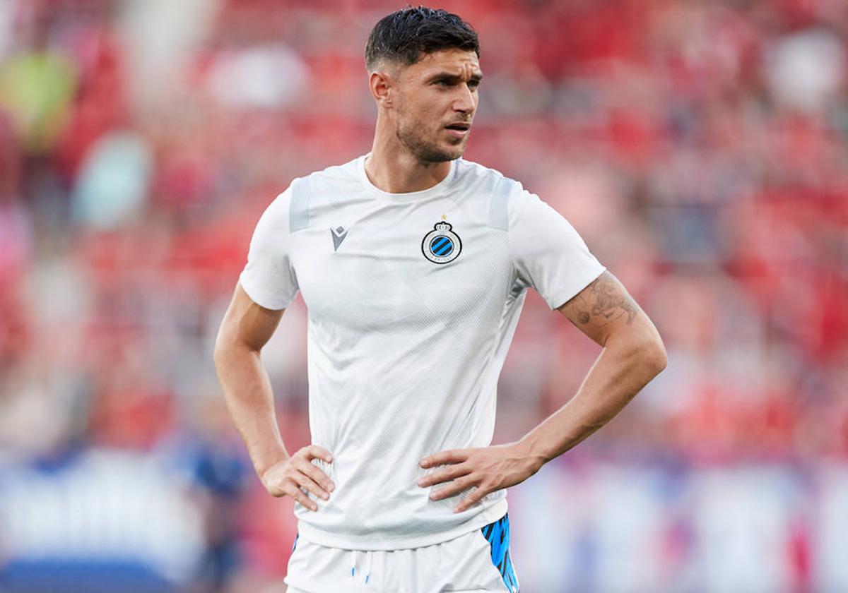 El ucraniano Roman Yaremchuk, durante el calentamiento del Osasuna-Brujas de la semana pasada.