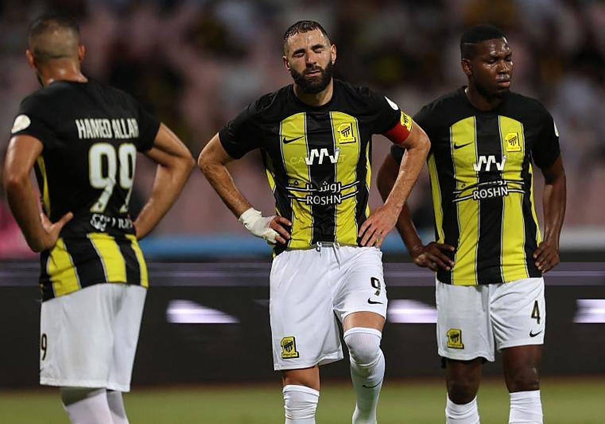 Karim Benzema, en un partido con su club, Al-Ittihaq.