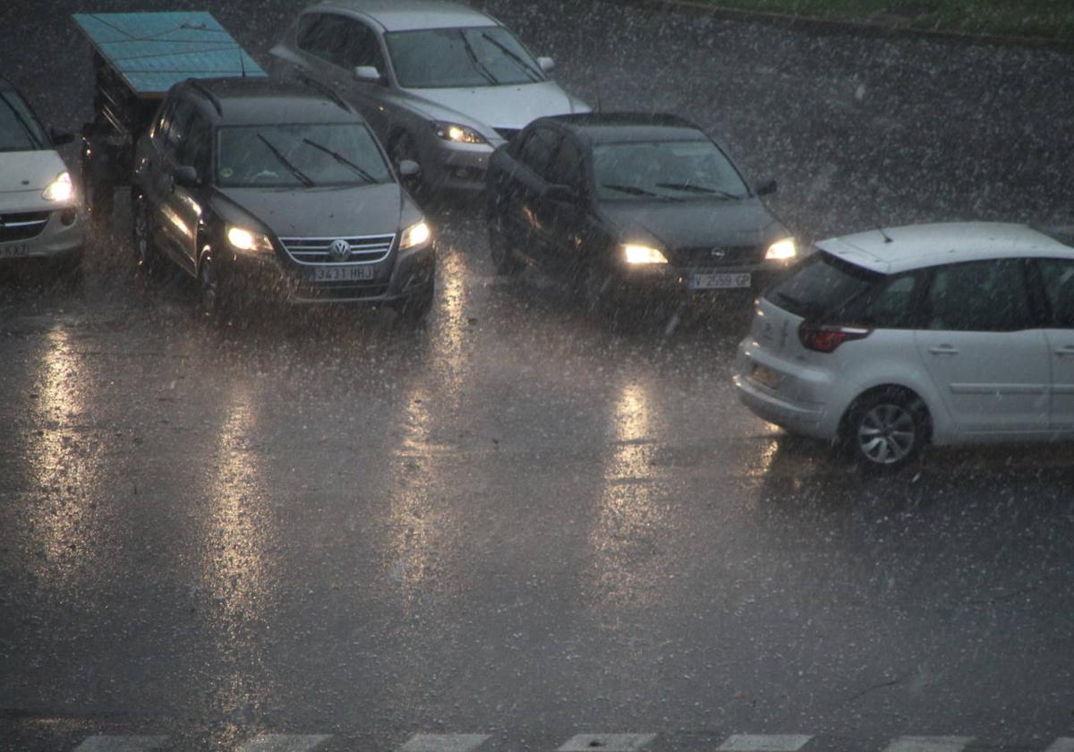 Lluvia muy intensa en la ciudad de Valencia.