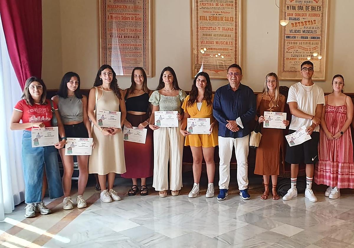 Despedida de los becarios.