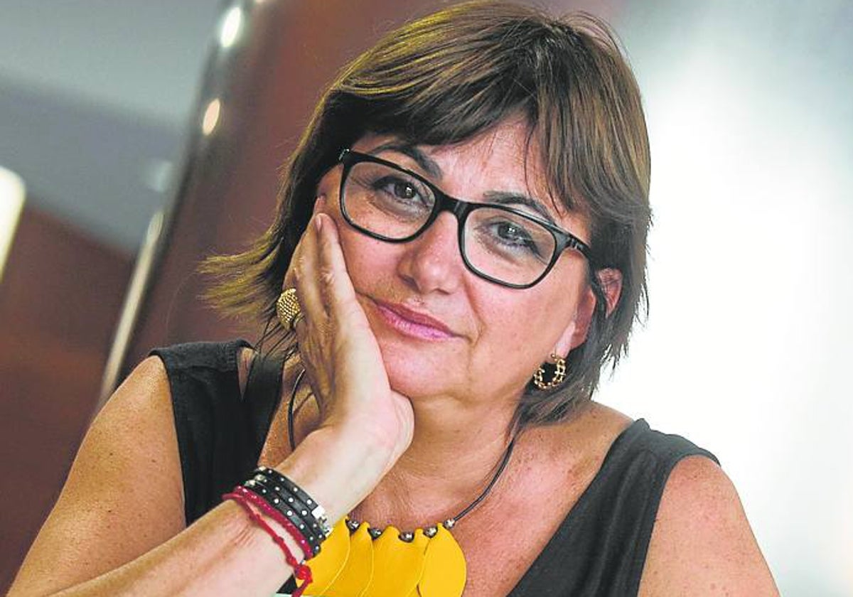 Carmen Amoraga en LAS PROVINCIAS.