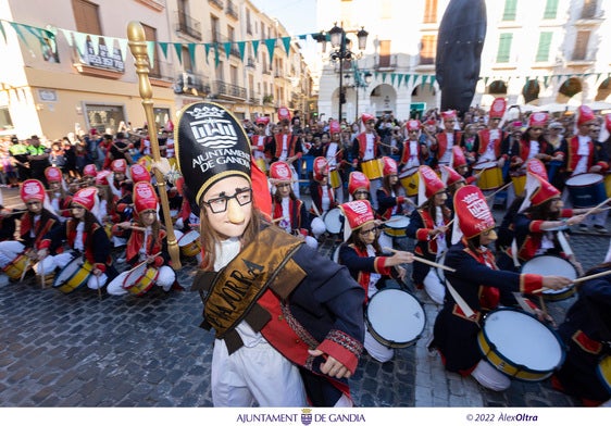 Una banda del Tio de la Porra, abriendo una edición anterior de la Fira i Festes de Gandia.