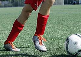 Un campo de fútbol en una imagen de archivo.