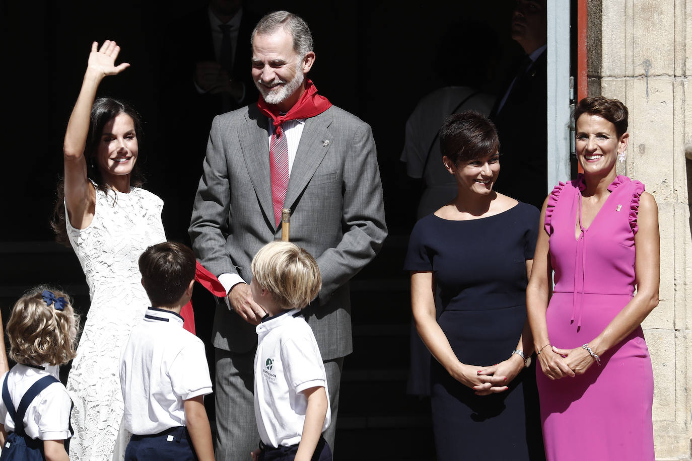 El entrañable gesto de Letizia con Felipe VI en Pamplona