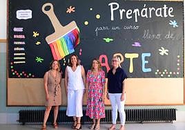 Visita de la alcaldesa de Valneica, María José Catalá, a un colegio de Benimaclet.