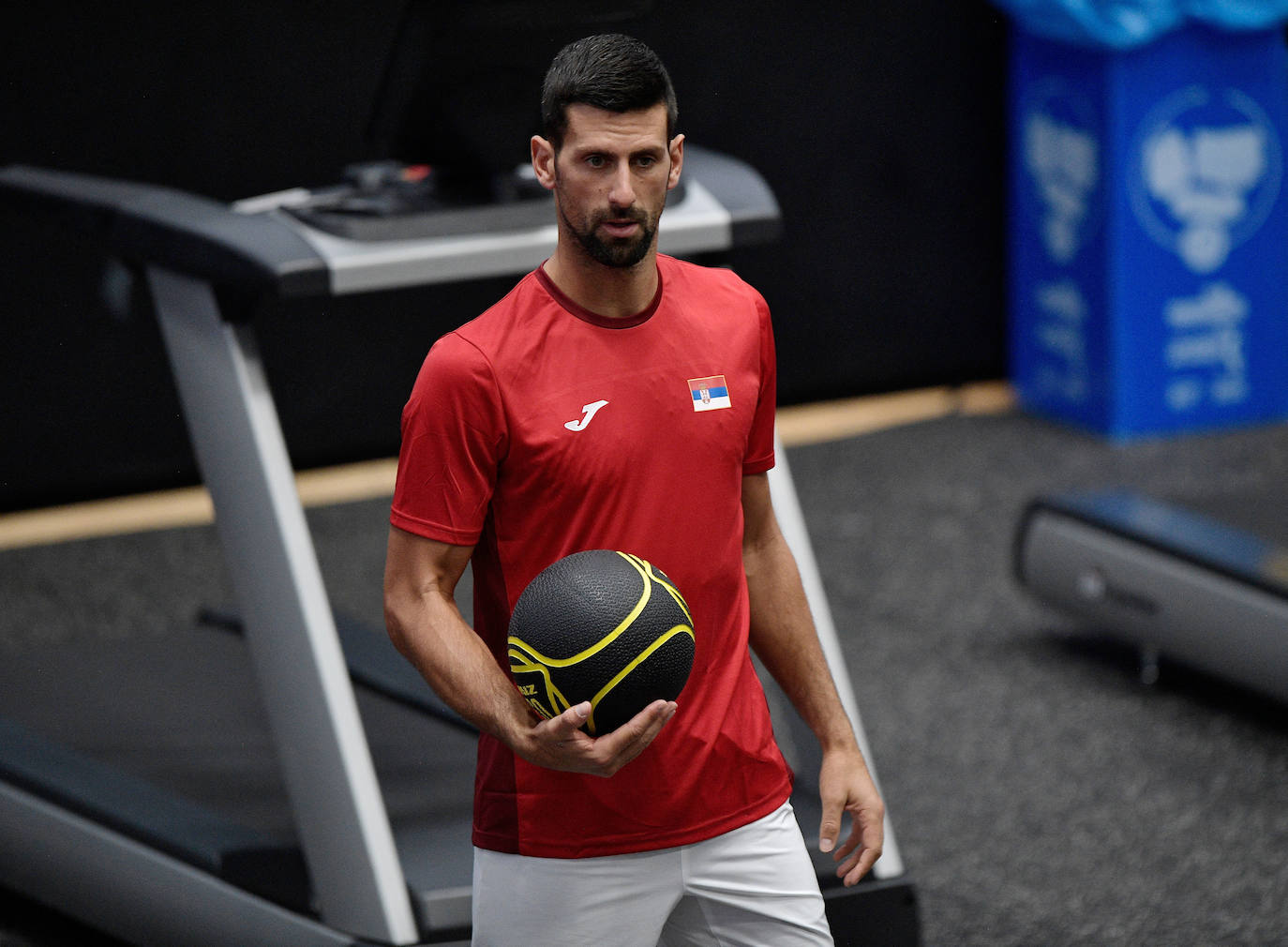 Djokovic se entrena en Valencia