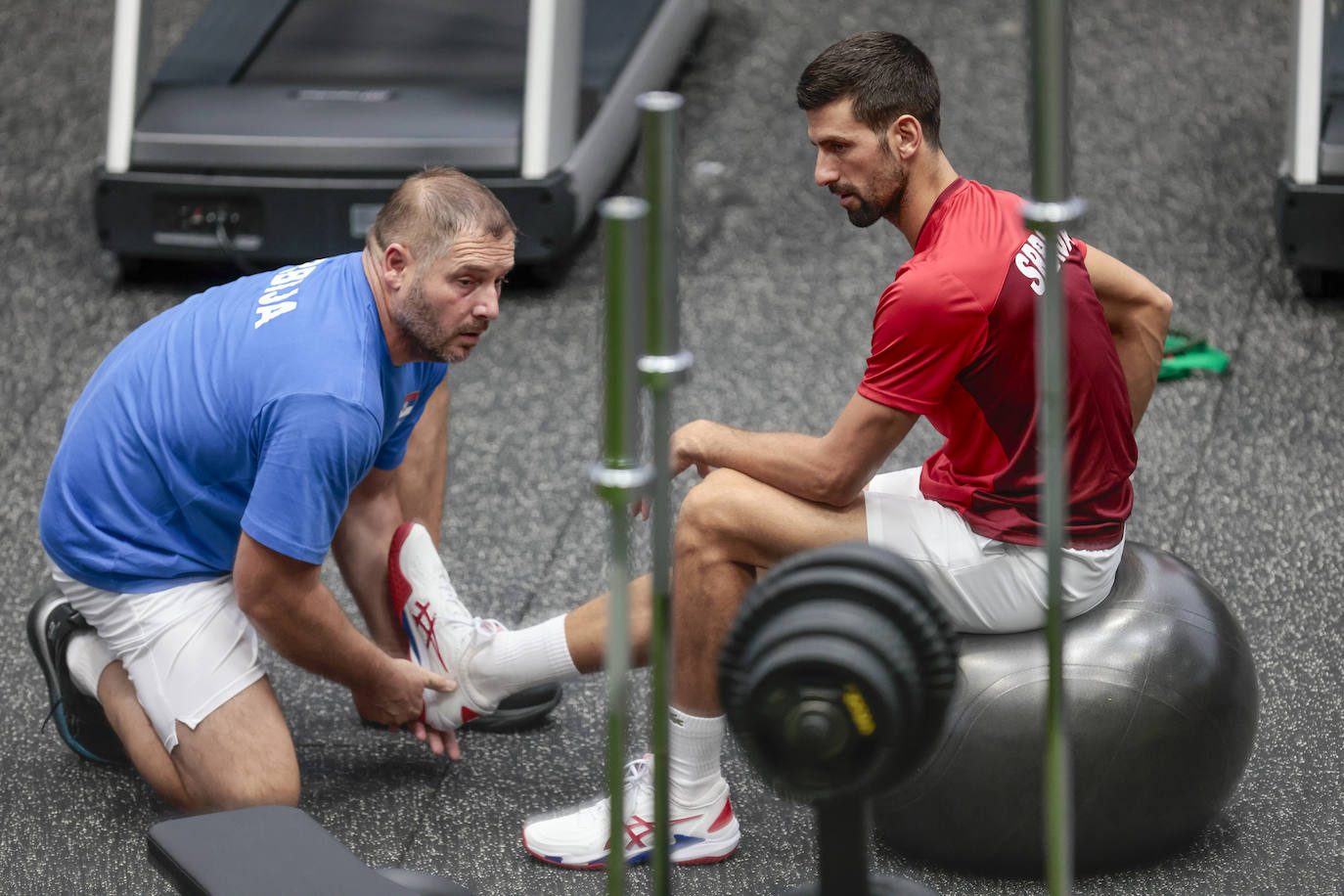 Djokovic se entrena en Valencia