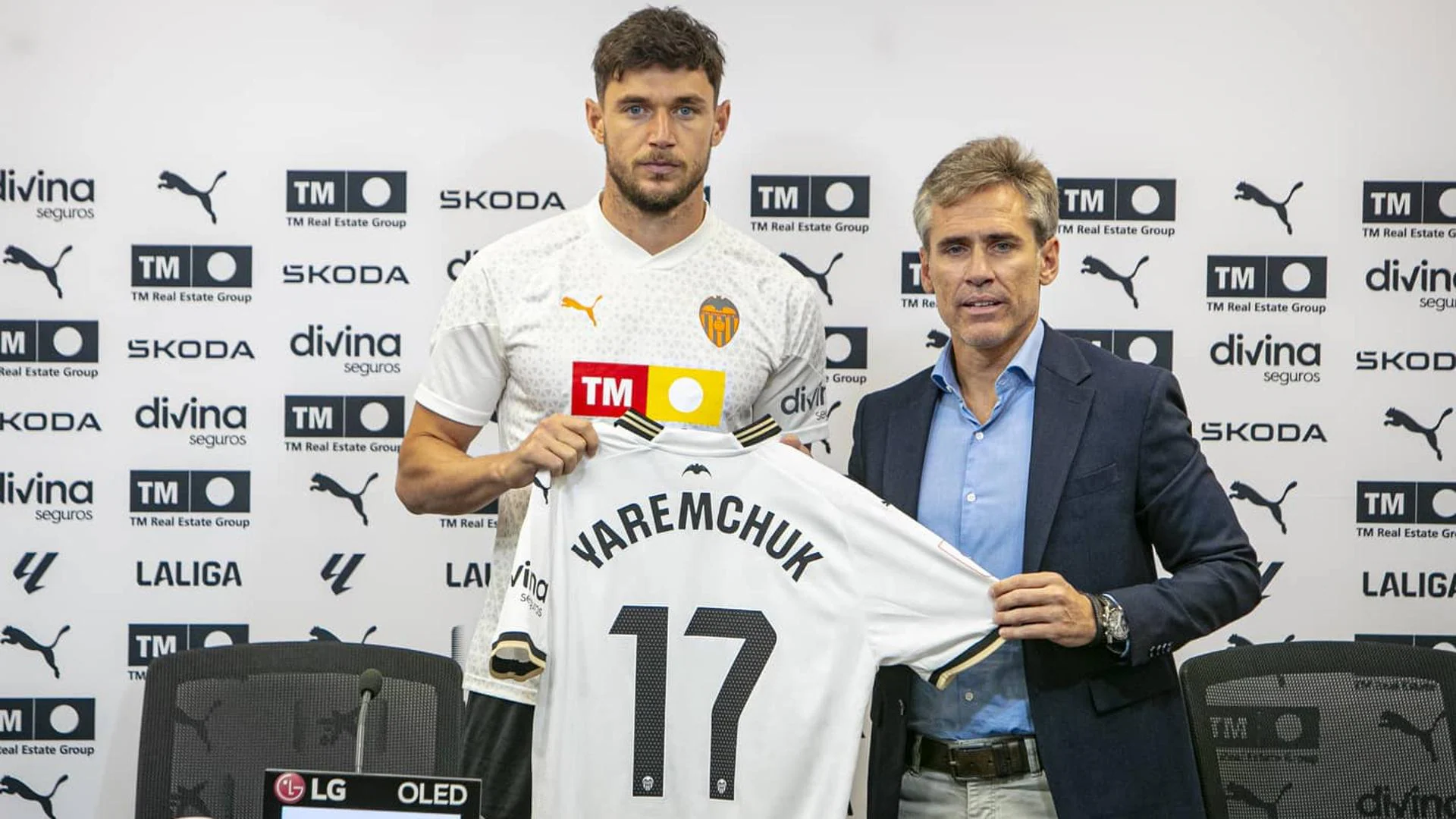 Valencia CF: Yaremchuck | Yaremchuk: «Tengo muchas ganas de demostrar mi  valía en el Valencia» | Las Provincias