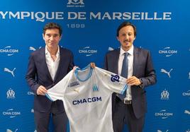 Marcelino y Pablo Longoria, el día de la presentación del asturiano como entrenador del Olympique de Marsella.