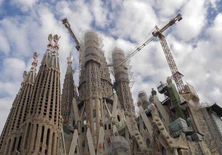 La Sagrada Familia bendecirá las torres evangelistas de Juan y Mateo el 12 de noviembre
