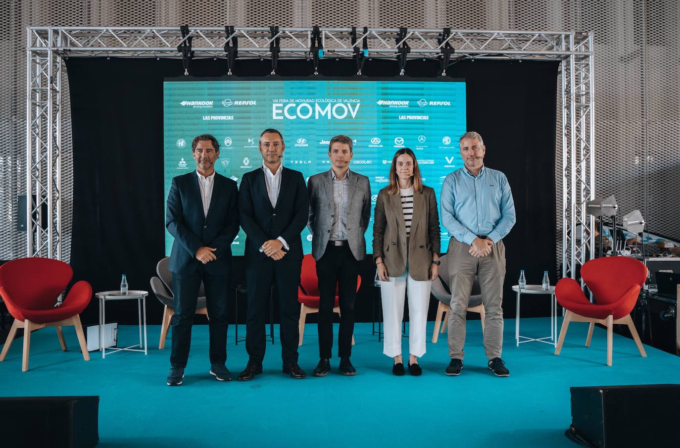 ECOMOV 2023: Mesa redonda sobre movilidad sostenible en flotas