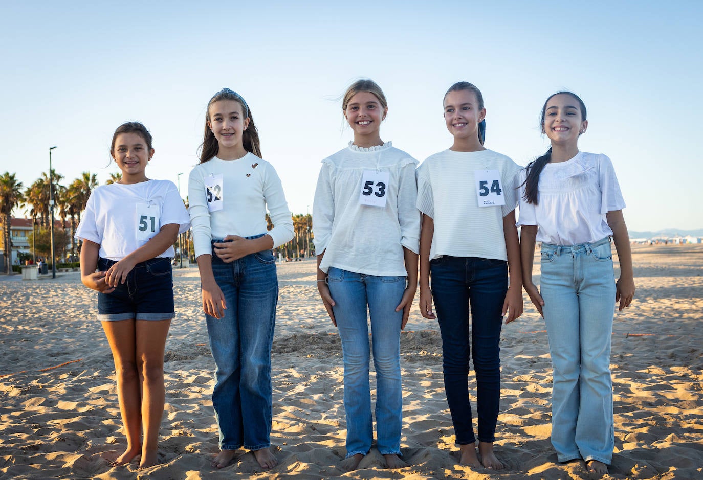 Playbacks y juegos para las candidatas a fallera mayor infantil de Valencia 2024