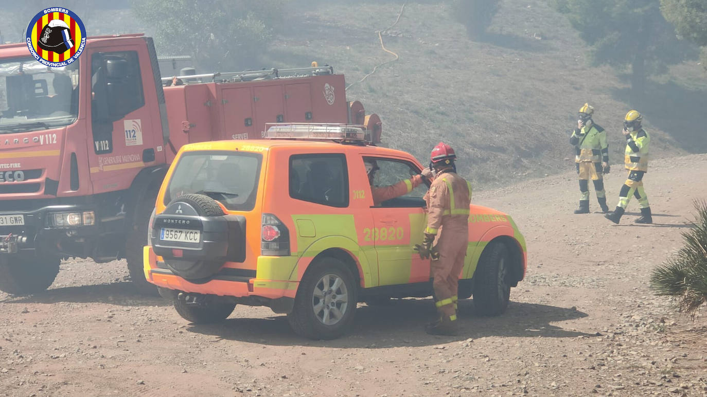 Fotos del incendio junto al monte Picayo, en la Sierra Calderona de Valencia