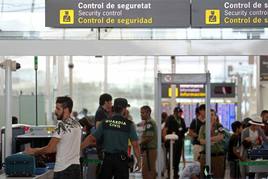 Control de seguridad en el aeropuerto.