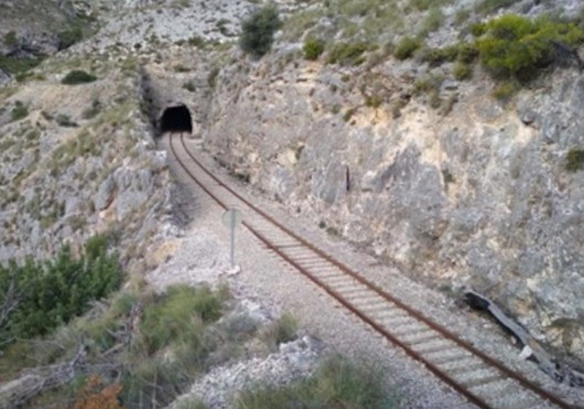 Uno de los tramos de la vía Xàtiva-Alcoi.