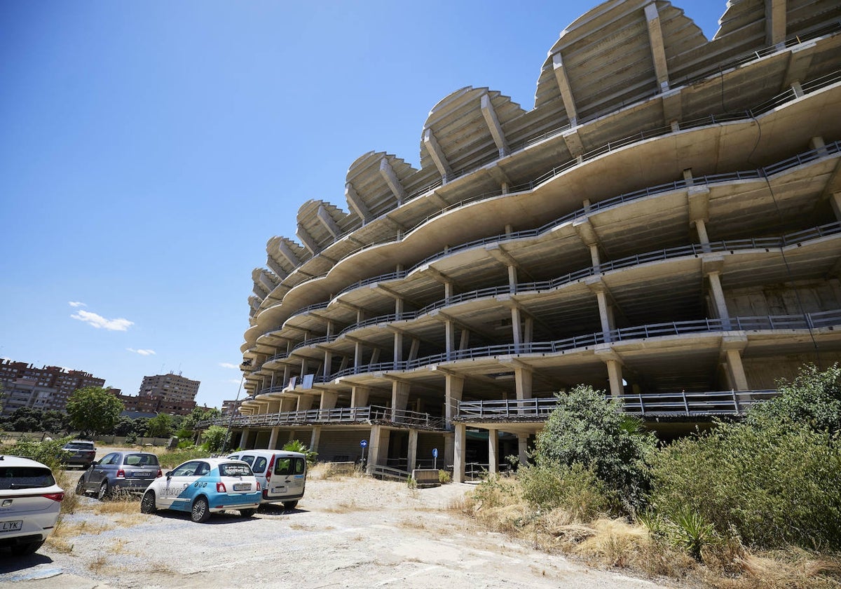 Estadio de Cortes Valencianas, en verano del pasado año.