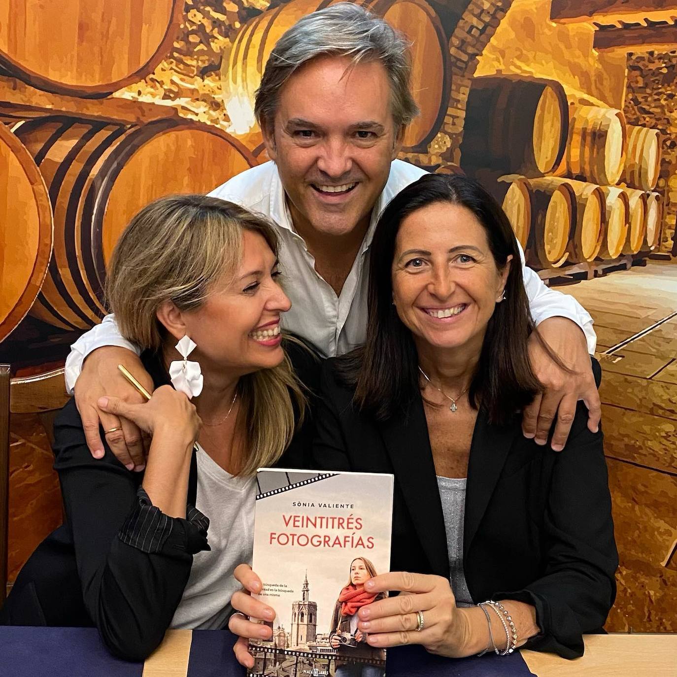 Sonia Valiente junto a Tony Jordán y Beatriz Maset.