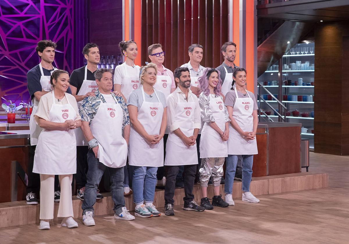 Los participantes de 'Masterchef' en el programa de este jueves.