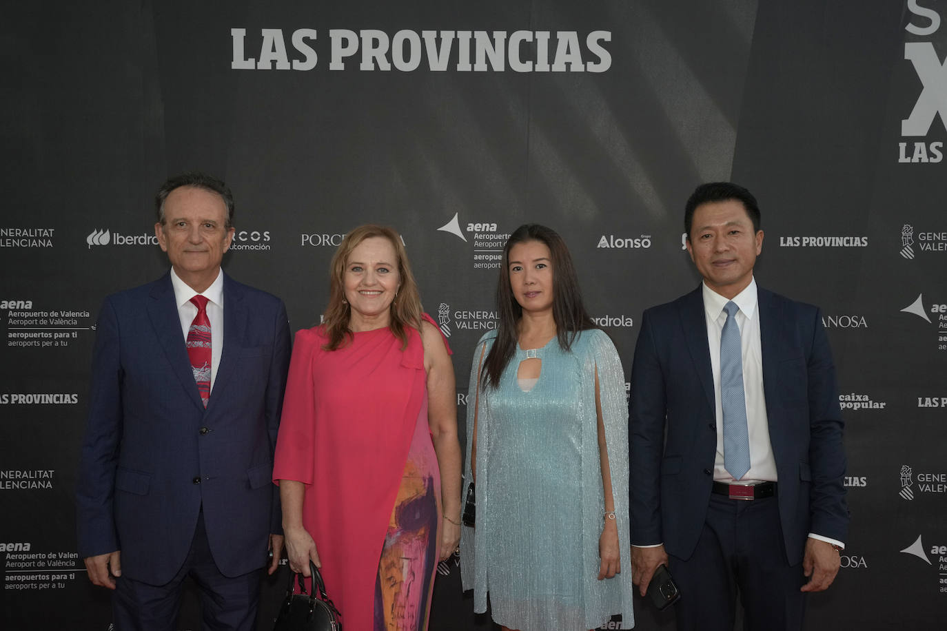 Alejandro Agustín, Victoria Cano, Xiaojie Ji, Chuang Zou, en representación de la Fundación Victoria y Agustín Cano.