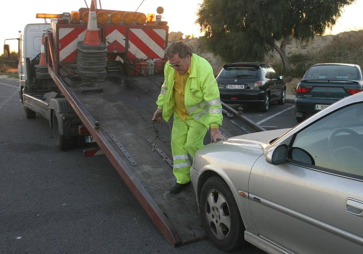 La multa por quedarte sin gasolina en la carretera