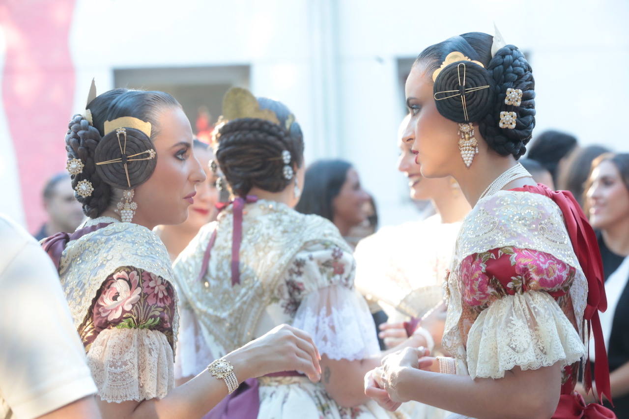 Gala fallera de la Fonteta: elección de las cortes y candidatas a falleras mayores de Valencia 2024