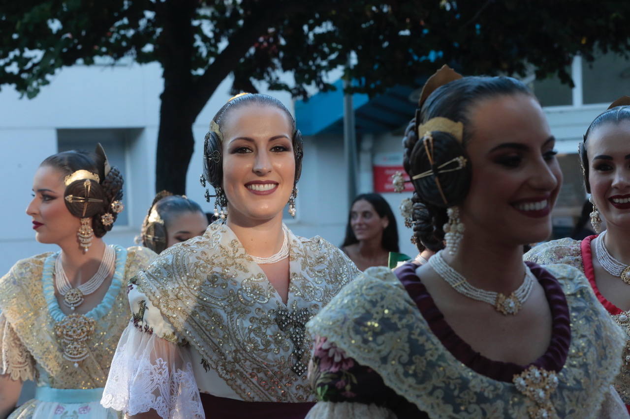 Gala fallera de la Fonteta: elección de las cortes y candidatas a falleras mayores de Valencia 2024