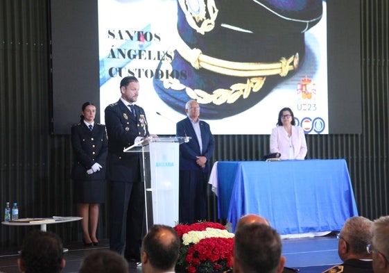 El inspector jefe, Carlos Nieto, durante su discurso.