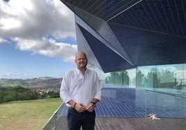 Raúl Llobell, en el Auditori Teulada Moraira.