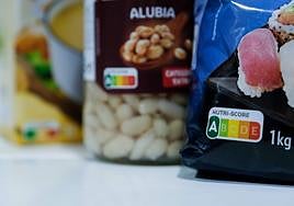 Hacer la compra con diabetes supone tener que mirar bien qué productos echas en la cesta.