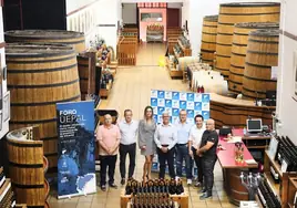 Los participantes en el Foro UEPAL en las instalaciones de Bodegas Xaló.