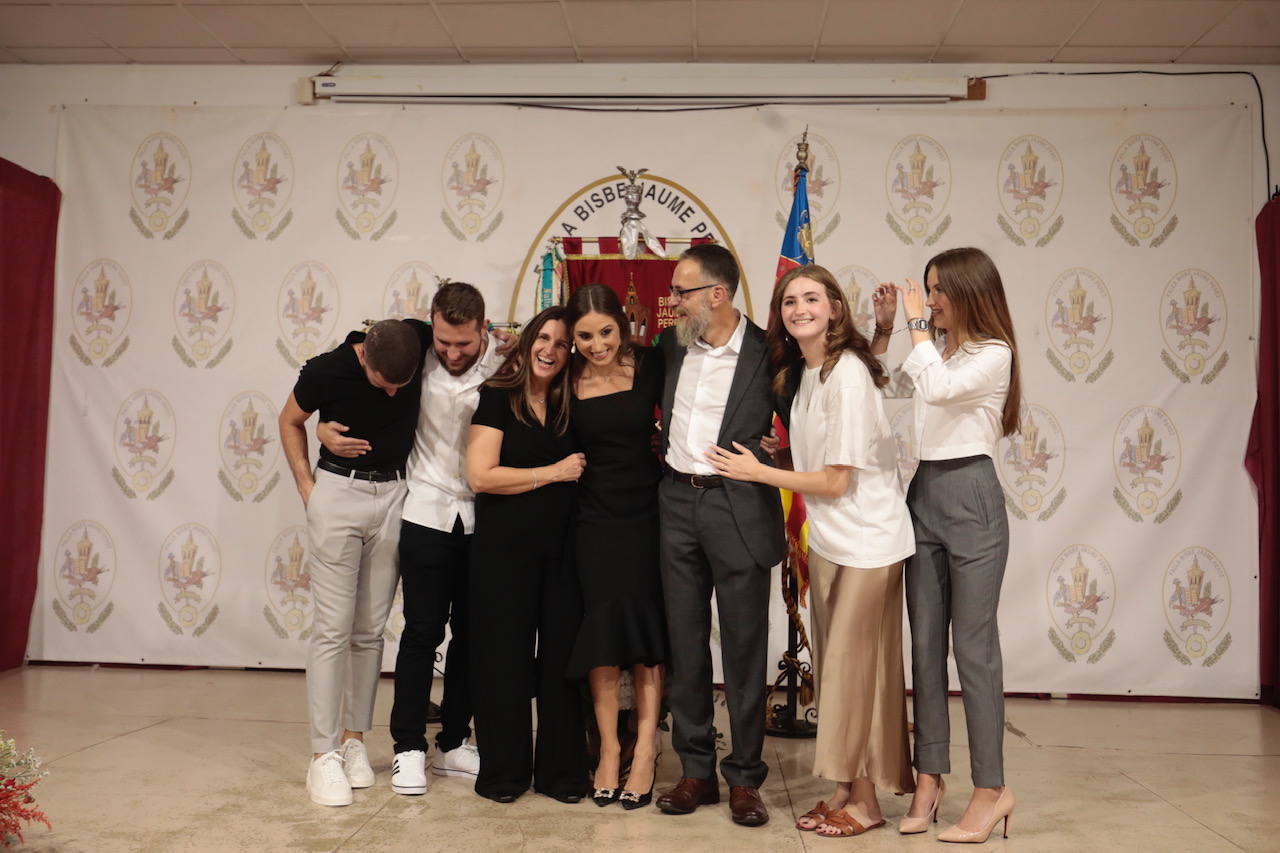 Celebración de las falleras mayores de Valencia 2024